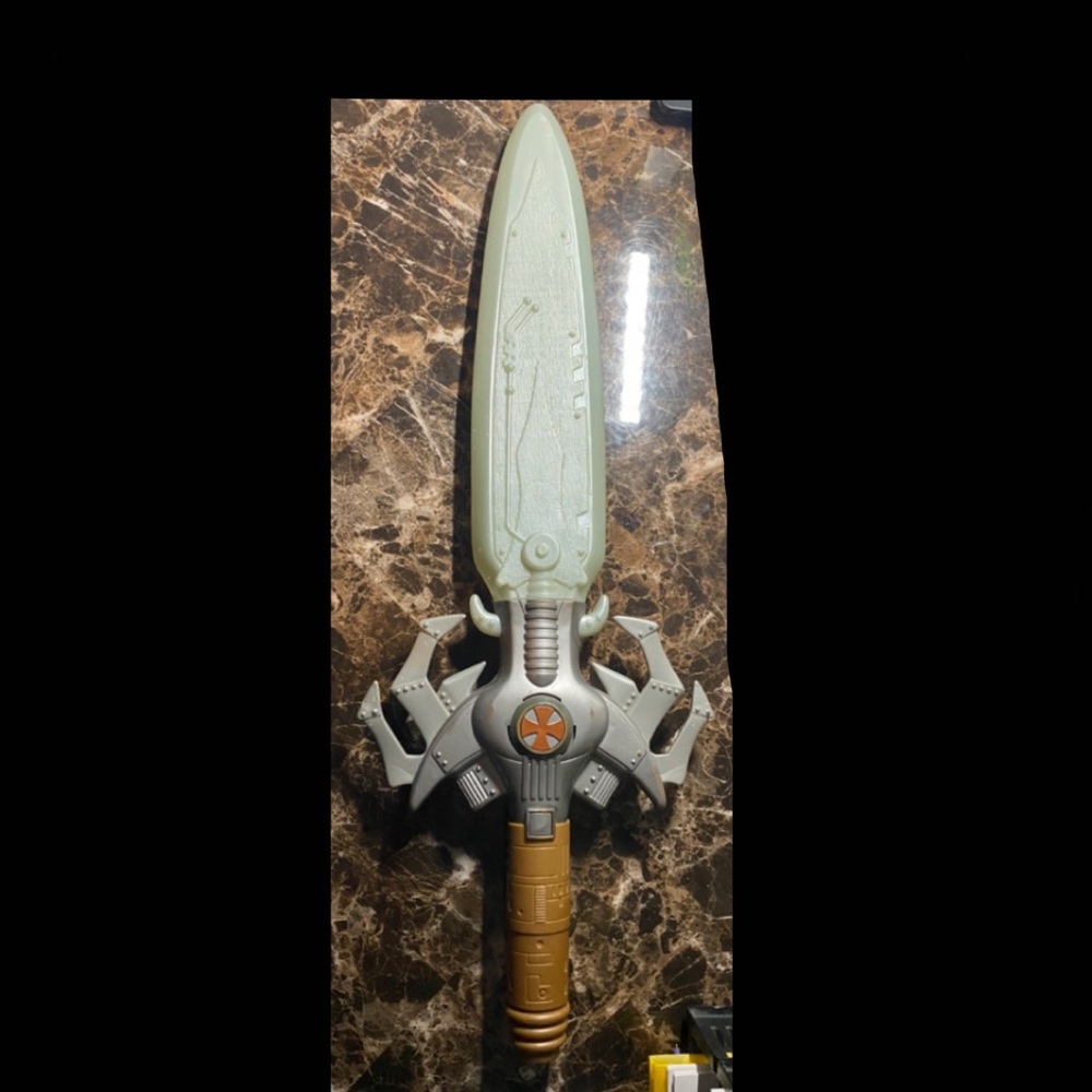 Glow in the dark HEMAN SWORD! Works with battery